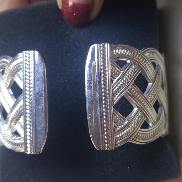 Vernier by 7 Quest Quartz Japan Silver Tone Bangle Women's Watch Bracelet. - Picture 4 of 14